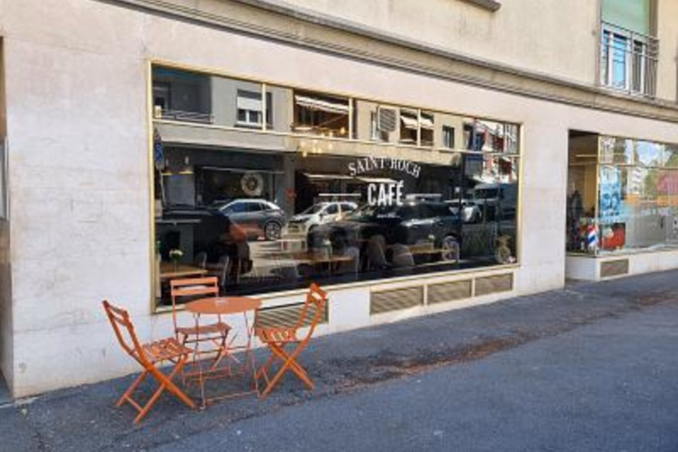 CAFE BAR IN THE ST-ROCH NEIGHBOURHOOD !, 1004 Lausanne, Vaud, CH