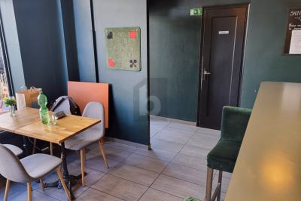 CAFE BAR IN THE ST-ROCH NEIGHBOURHOOD !, 1004 Lausanne, Vaud, CH