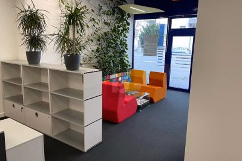 FLEXIBLE, LIGHT-FILLED & PERFECTLY CONNECTED, 6015 Luzern, Lucerne, CH