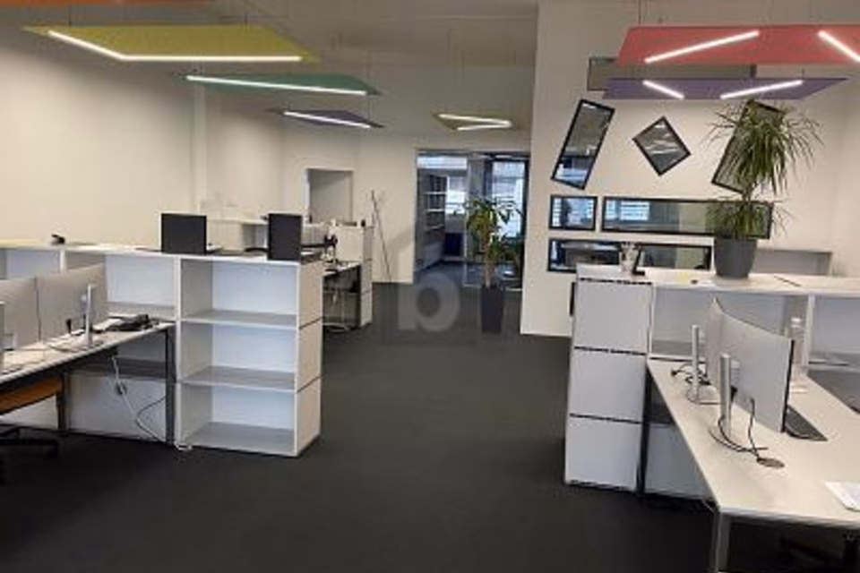 FLEXIBLE, LIGHT-FILLED & PERFECTLY CONNECTED, 6015 Luzern, Lucerne, CH