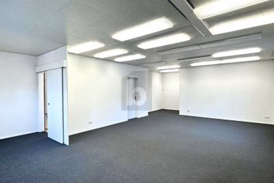 MODERN. CENTRAL. EFFICIENT., 6274 Eschenbach LU, Lucerne, CH