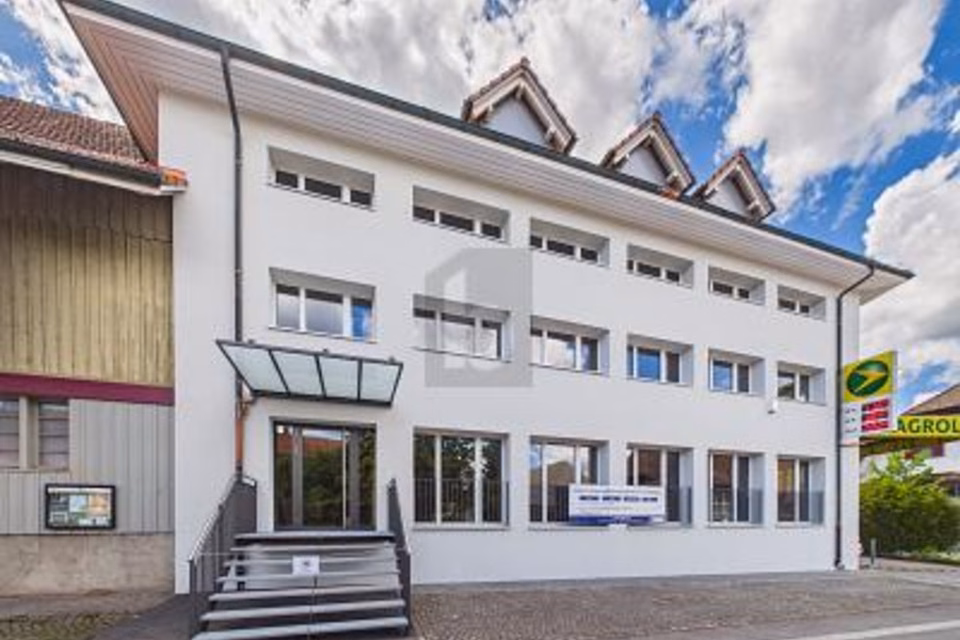 MODERN, SPACIOUS AND FLEXIBLE, 3367 Thörigen, Bern, CH