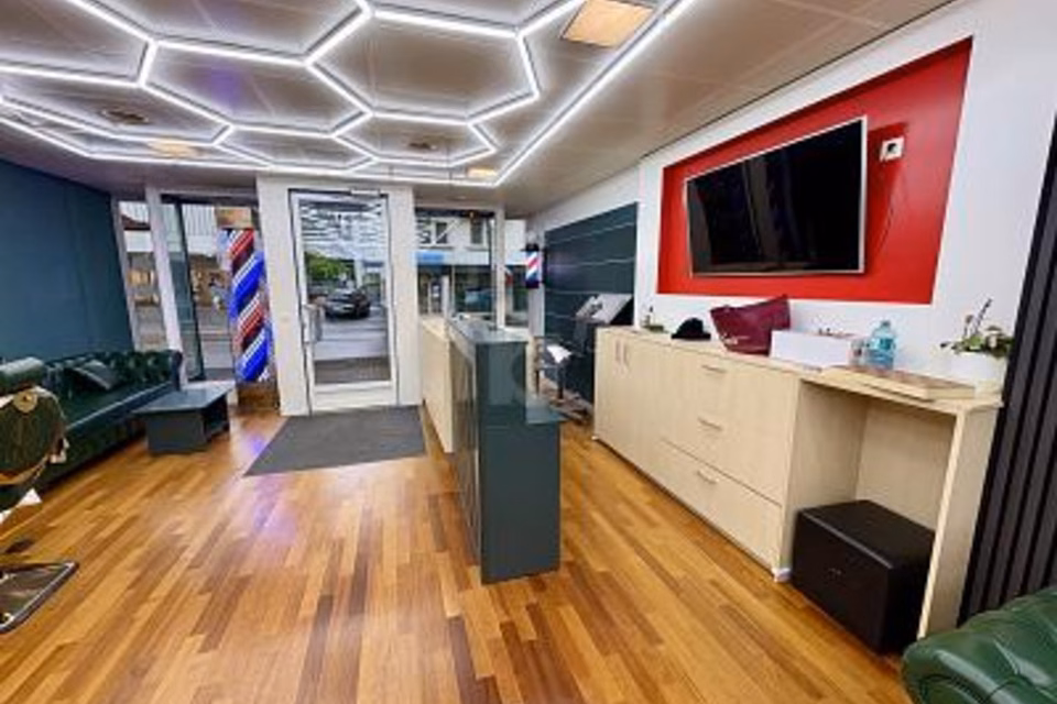CENTRALLY LOCATED AND VERSATILE, 8820 Wädenswil, Zurich, CH