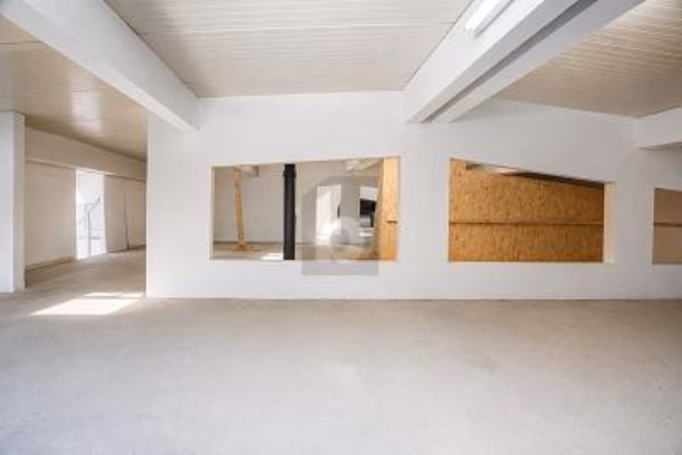 BRIGHT, FLEXIBLE, HIGH POTENTIAL, 1880 Bex, Vaud, CH