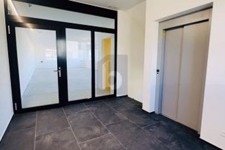 YOUR VISION. YOUR OFFICE. YOUR DESIGN, 6247 Schötz, Lucerne, CH