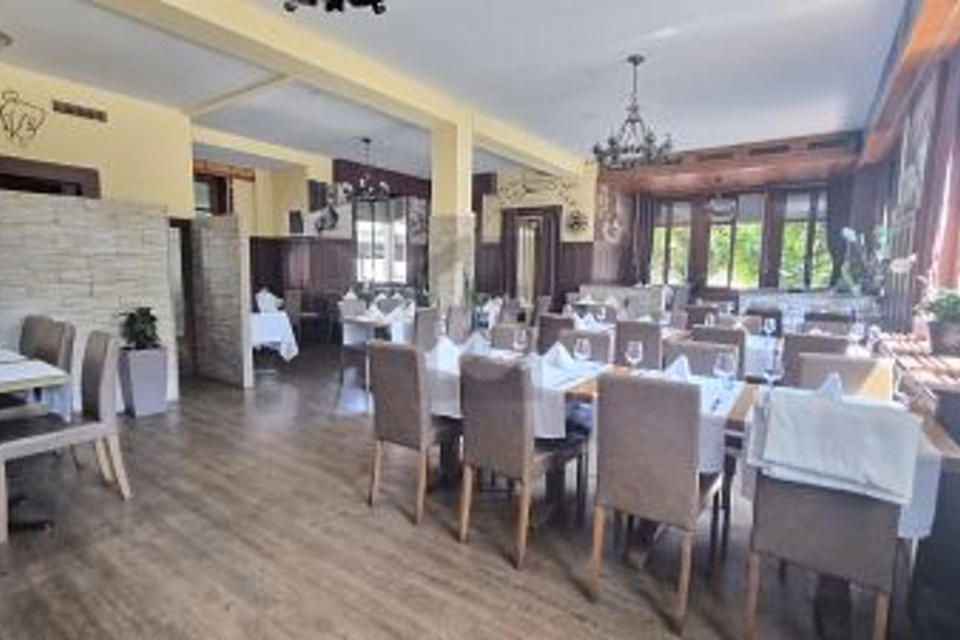RESTAURANT LOOKING FOR NEW TENANT(S), 8048 Zürich, Zurich, CH