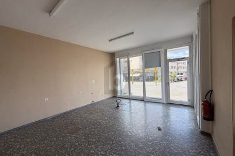 HIGHLY FREQUENTED, IDEAL FOR WALK-IN CUSTOMERS, 8302 Kloten, Zurich, CH