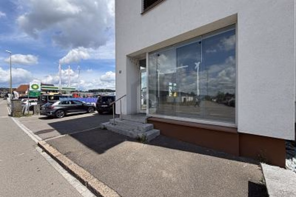 HIGHLY FREQUENTED, IDEAL FOR WALK-IN CUSTOMERS, 8302 Kloten, Zurich, CH