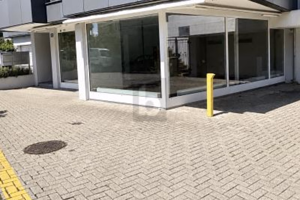 OPEN, MODERN AND INVITING, 8049 Zürich, Zurich, CH