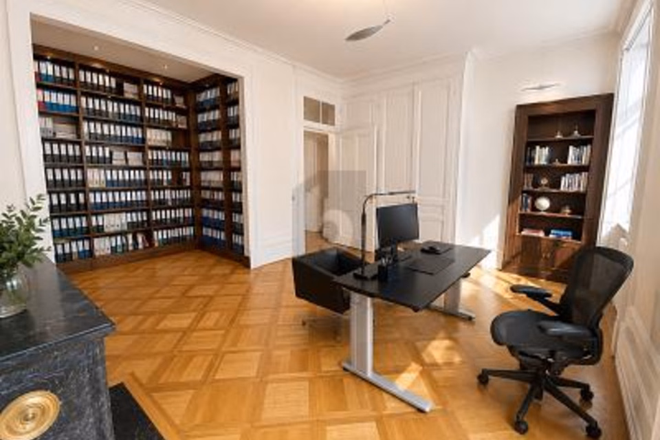 MAGNIFICENT OFFICES OF APPROX. 160 M² IN GENEVA (1205), 1205 Genève, Geneva, CH