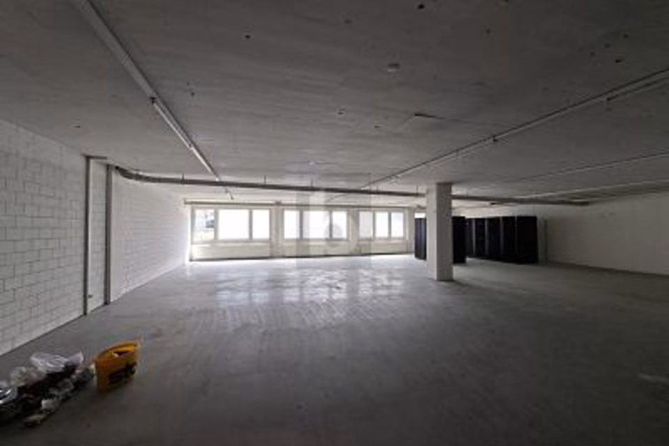AFFORDABLE STORAGE SPACE WITH LIFT, 6331 Hünenberg, Zug, CH
