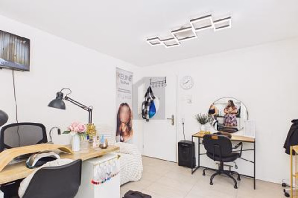Excellent high-traffic location with potential, 3960 Sierre, Valais/Wallis, CH
