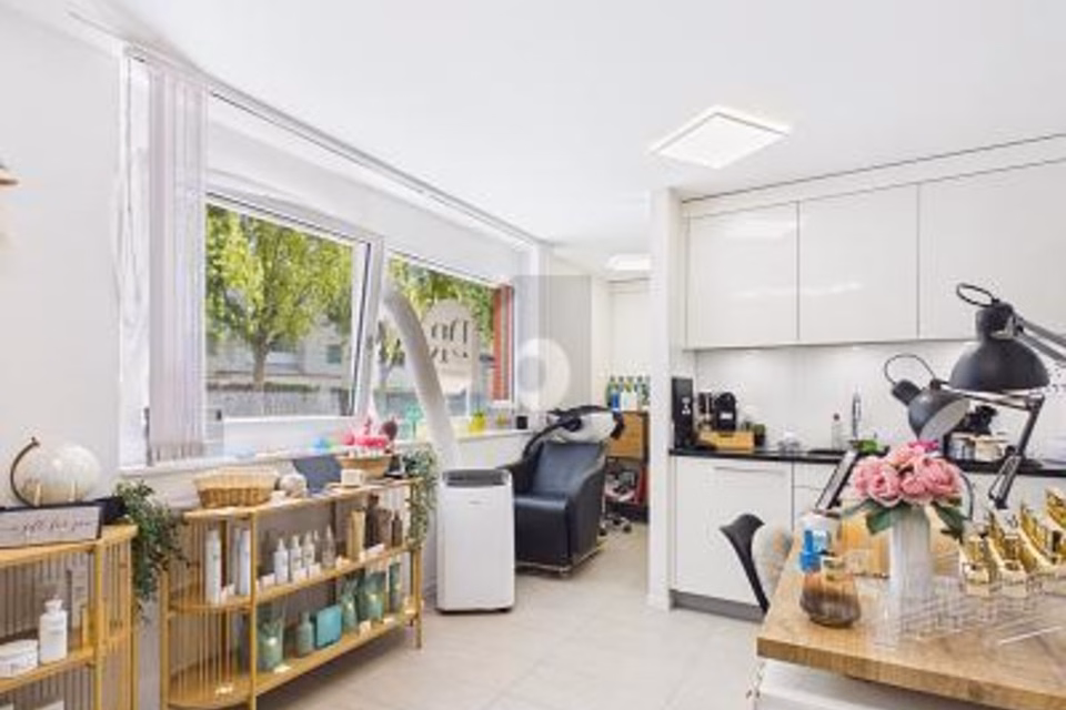 Excellent high-traffic location with potential, 3960 Sierre, Valais/Wallis, CH