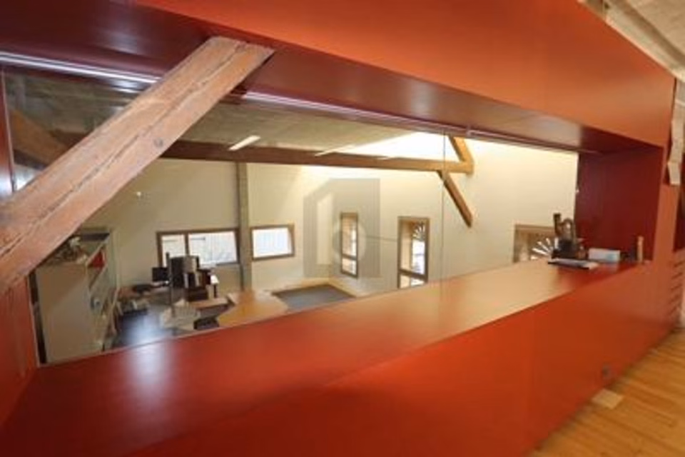 MODERN AND CENTRAL IN A PRIME LOCATION, 8302 Kloten, Zurich, CH