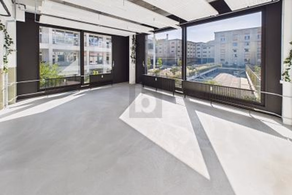 MODERN AND VERSATILE, 3066 Stettlen, Bern, CH