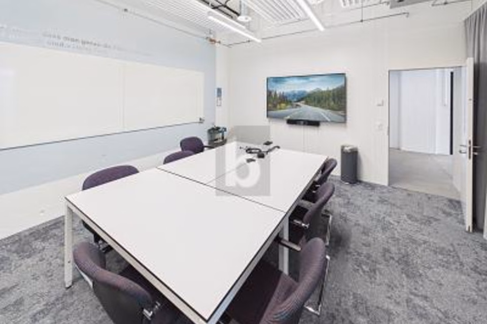 MODERN AND VERSATILE, 3066 Stettlen, Bern, CH
