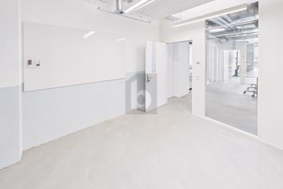 Bright and Versatile, 3066 Stettlen, Bern, CH