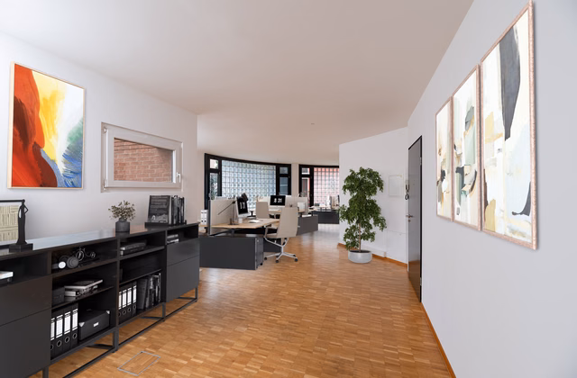 Spacious and bright office available immediately