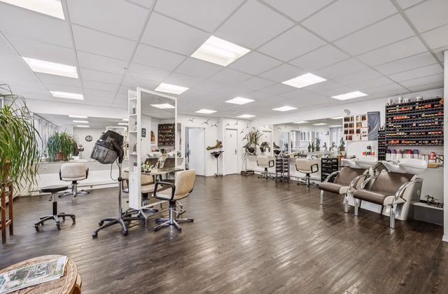 Hair salon premises in prime location in Basel