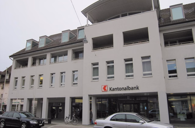 Keep your car safe & dry – parking spaces in Sissach!