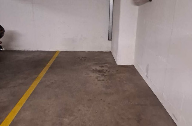 Parking space for rent