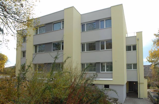 Motorcycle parking spaces Utikon Waldegg