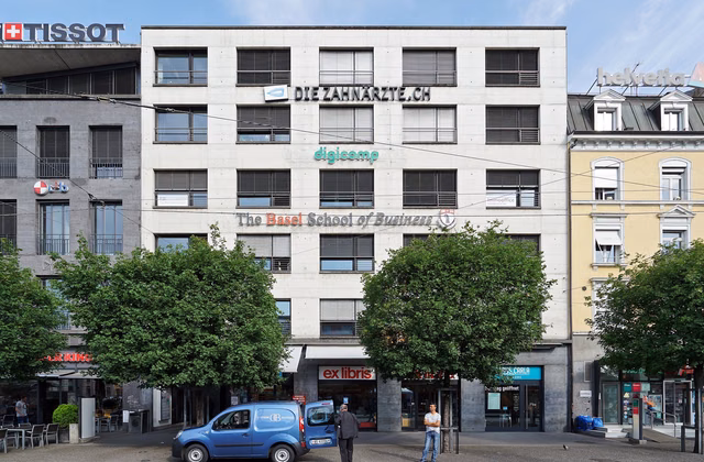 Parking space directly at SBB train station!