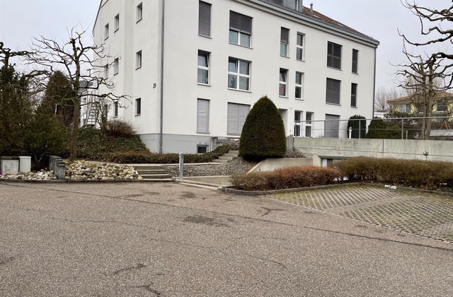 Looking for an outdoor parking space?