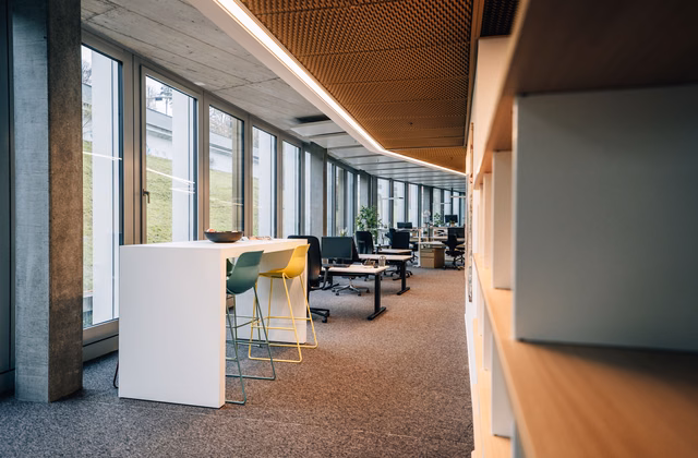 Attractive commercial spaces in Zurich South – work with style and expansive views