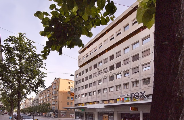 Rare opportunity: retail arcades in the heart of the city centre!