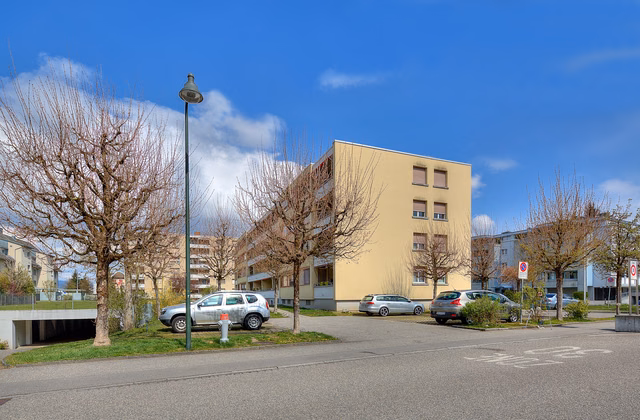 Looking for an outdoor parking space?