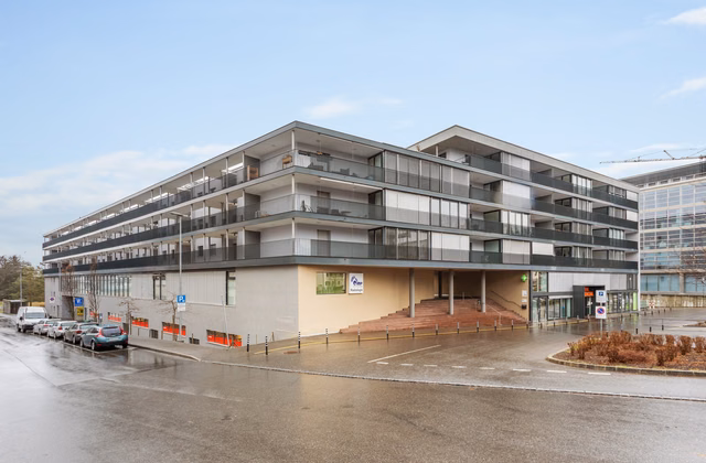 Storage depot of 213 m²