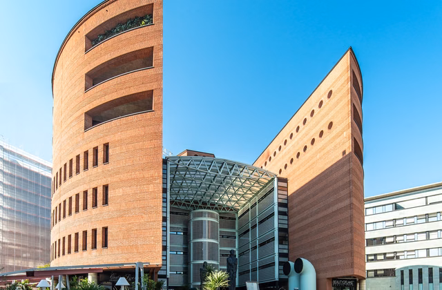 Spacious office space in a strategic location
