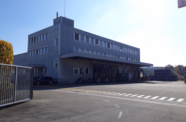 Industrial building for rent