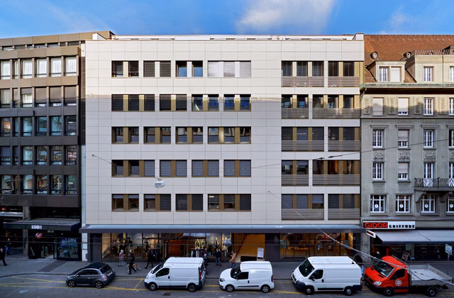 Flexible practice or office space (98 – 129 m²) in a prime central location