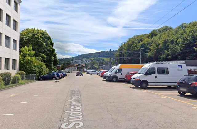 Parking spaces directly at Weissenbühl station in Bern