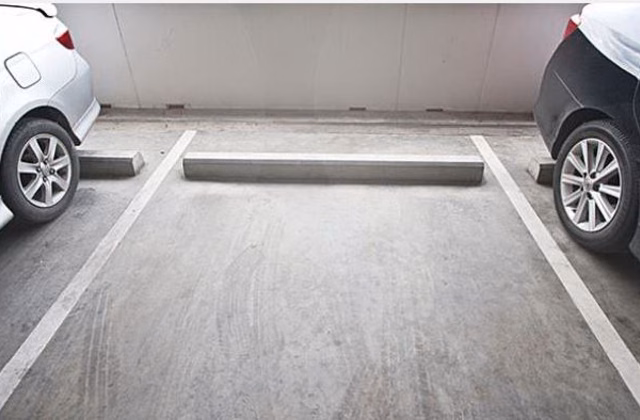 Parking space directly at Frauenfeld train station