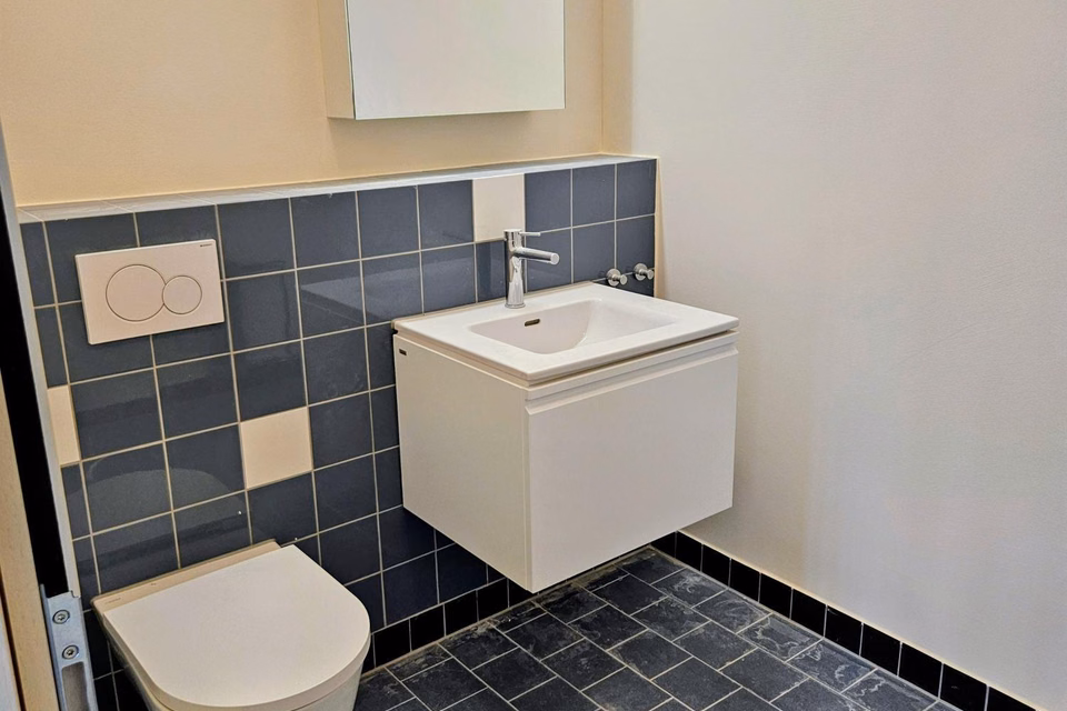 Modern commercial space for office, practice or retail for rent, Hirschengraben, 6003 Luzern, LU, CH