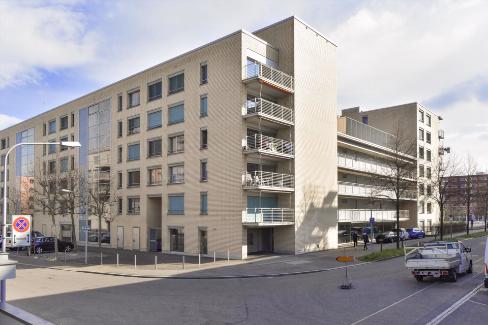 Various parking spaces for rent!, Am Park, Margrit, 8050 Zürich, Zurich, CH
