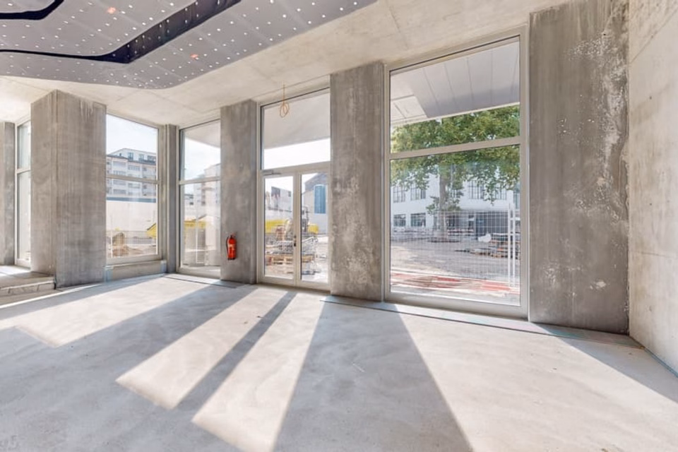 In the heart of Neuhausen's "new" centre., Industrieplatz, 8212 Neuhausen, Schaffhausen, CH