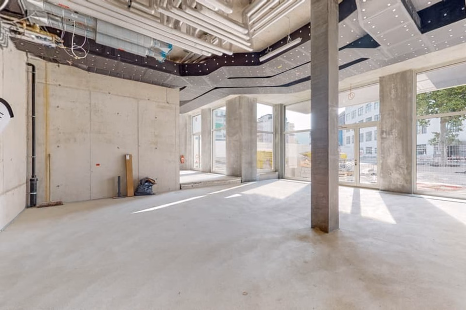 In the heart of Neuhausen's "new" centre., Industrieplatz, 8212 Neuhausen, Schaffhausen, CH