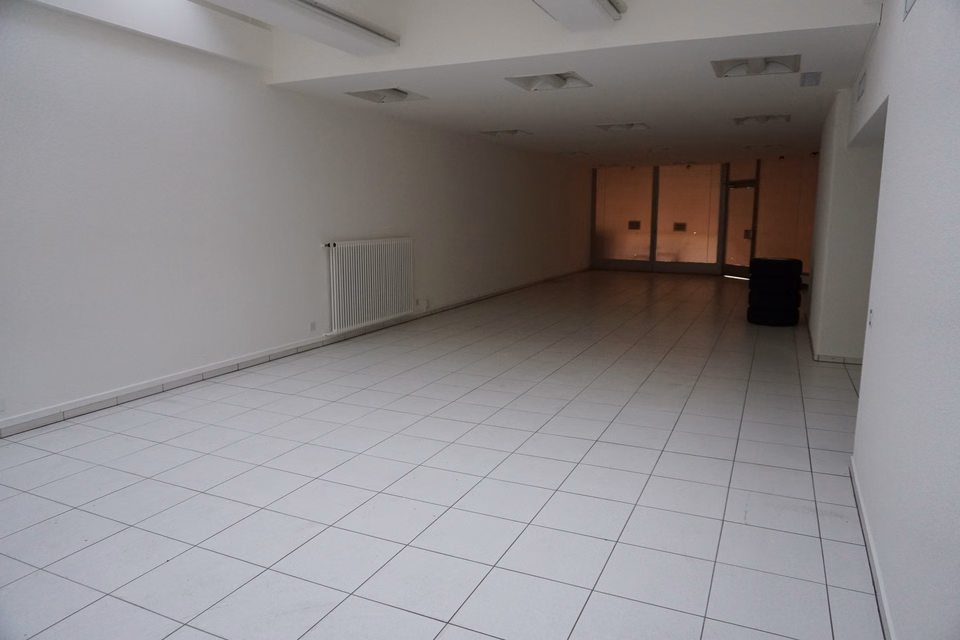 Commercial space in prime location with large storefront display, Hammerstr., 4057 Basel, Basel-City, CH