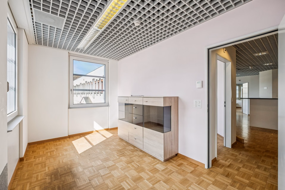Attractive office space with fitness/practice fit-out in Rapperswil!, Merkurstrasse, 8640 Rapperswil SG, St. Gallen, CH