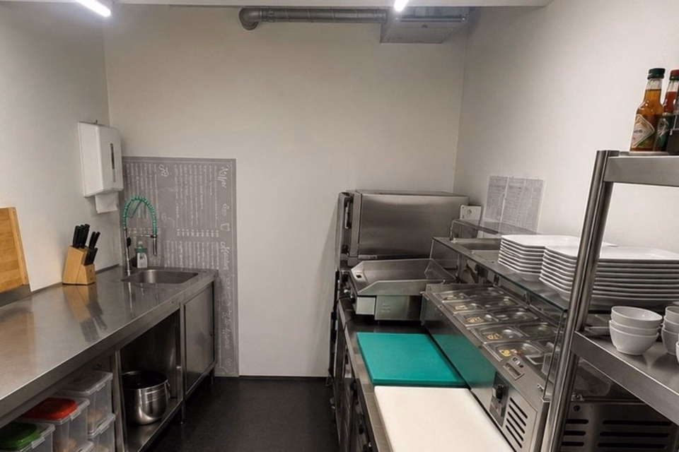 You have the idea, we have the right premises, Dorfstr., 8630 Rüti ZH, Zurich, CH