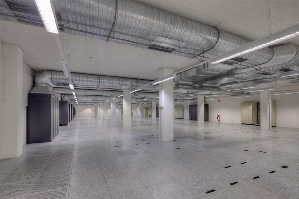 Storage / Archive Room opposite Ostermundigen Station, Poststr. Lager, 3072 Ostermundigen, Bern, CH