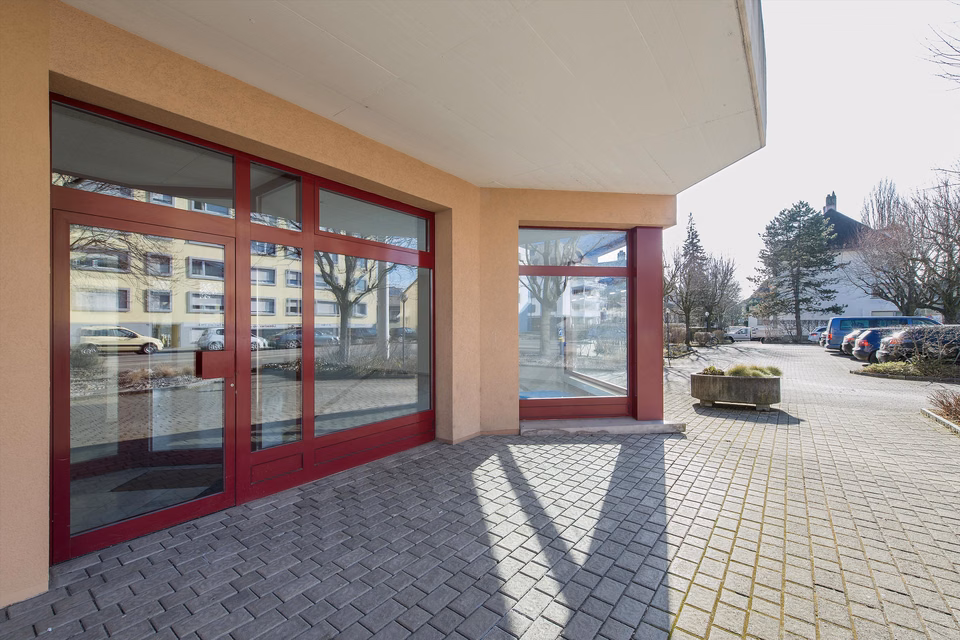 Good footfall location, Baslerstr., 4123 Allschwil, Basel-Landschaft, CH