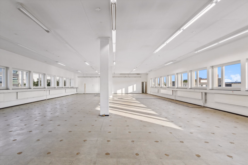 Your new office near Greifensee?, Tämperlistrasse, 8117 Fällanden, Zurich, CH