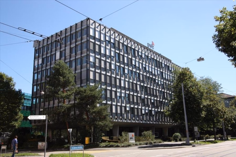 Looking for a motorcycle parking space?, St. Jakobs - Str. EH, 4002 Basel, Basel-City, CH