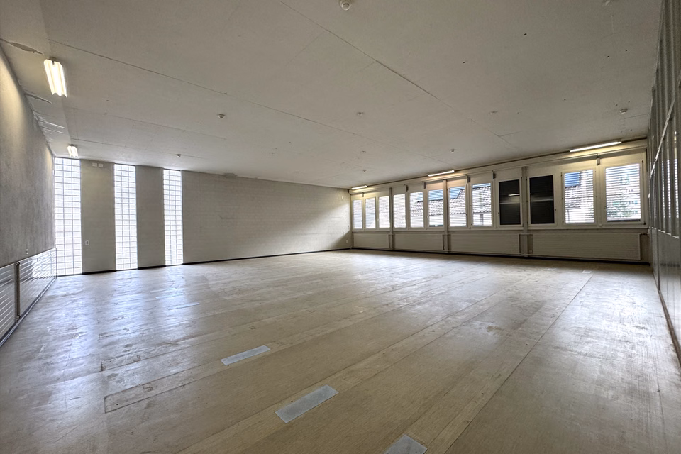 Commercial space near Oberdorf train station, Eimattstrasse, 4436 Oberdorf BL, Basel-Landschaft, CH