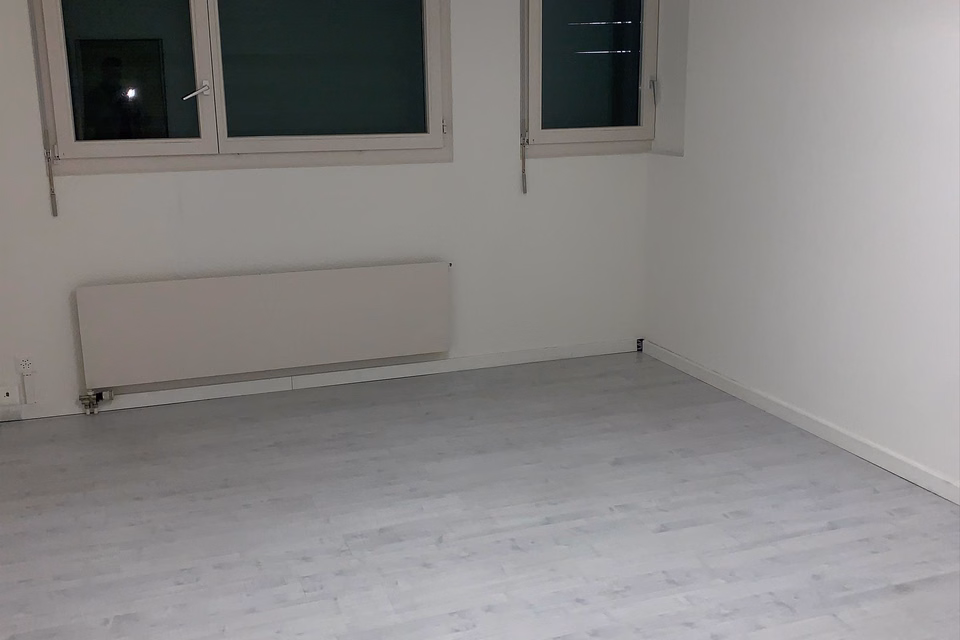160 m2 office space near Letzipark, Dennlerstr., 8047 Zürich, Zurich, CH